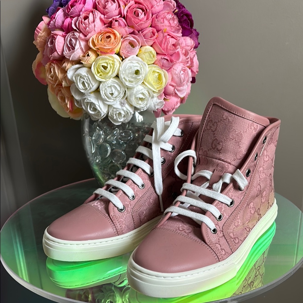 NWOT GUCCI💓 Pink High-Top Sneakers 37 fits 7.5